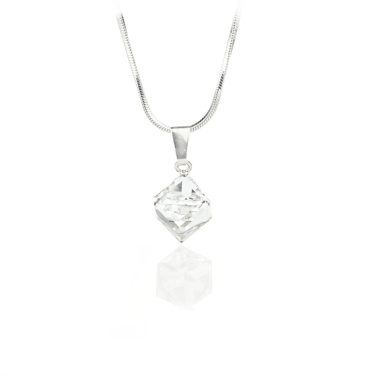 Кристално колие Кубче 8мм crystal