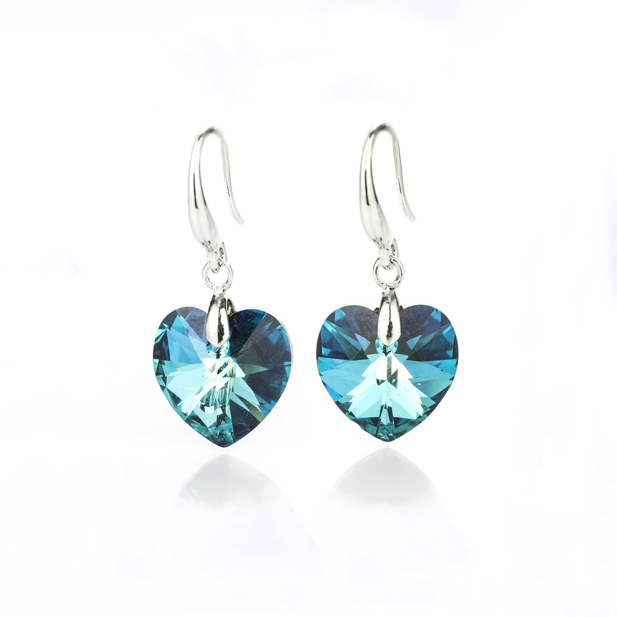 Обици с кристали Сърца 14мм на кука bermuda blue