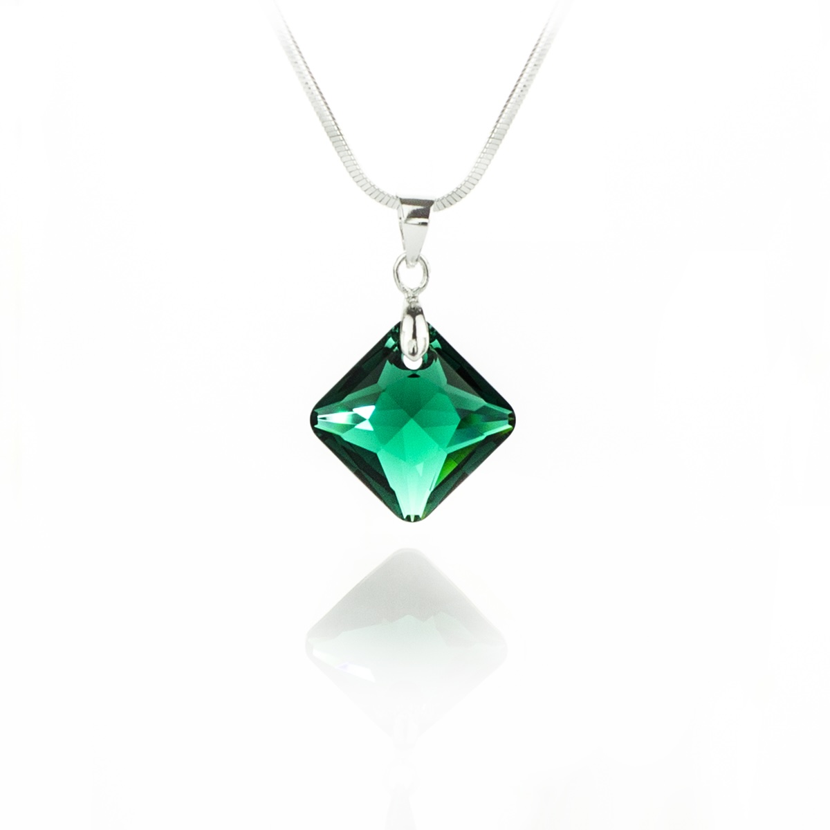 Колие с кристал Ромб 16мм emerald shimmer
