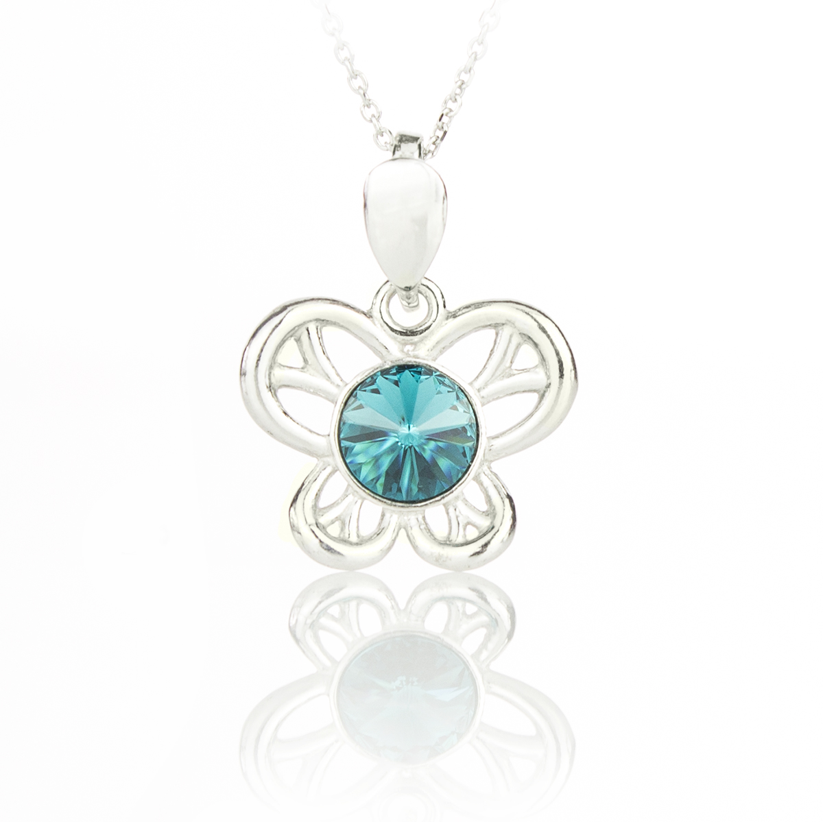 Сребърно колие Пеперуда с кристал blue zircon
