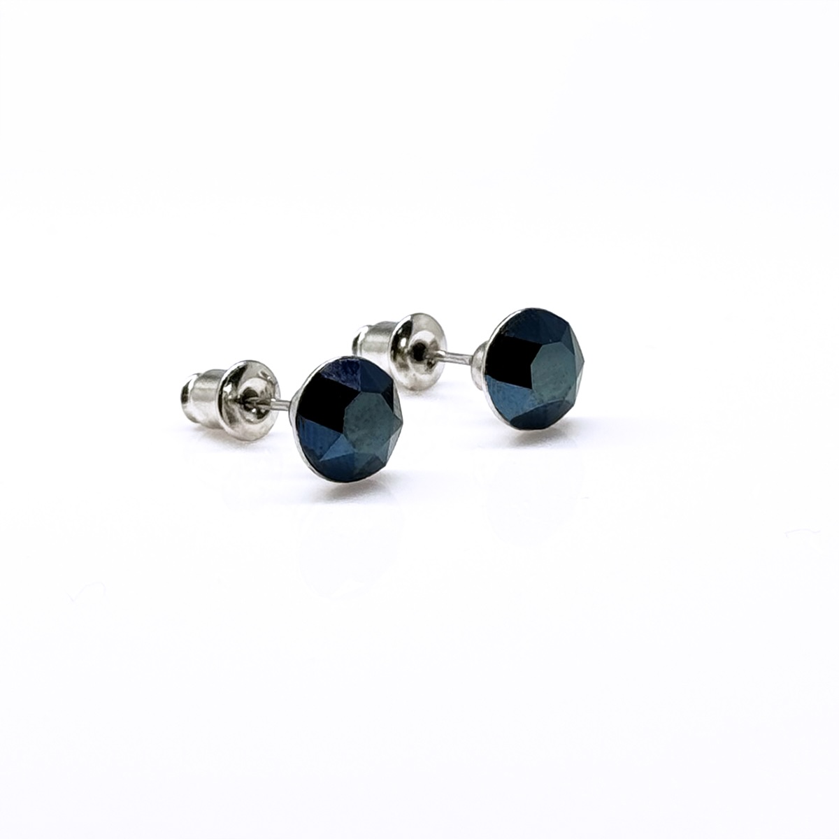 Обици винт с австрийски кристали Ксириус 7мм metallic blue