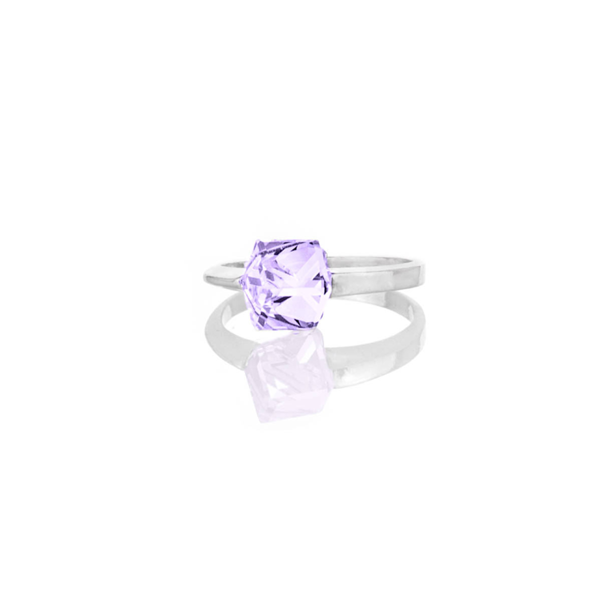 Кристален пръстен сребро 925 кубче 6мм violet