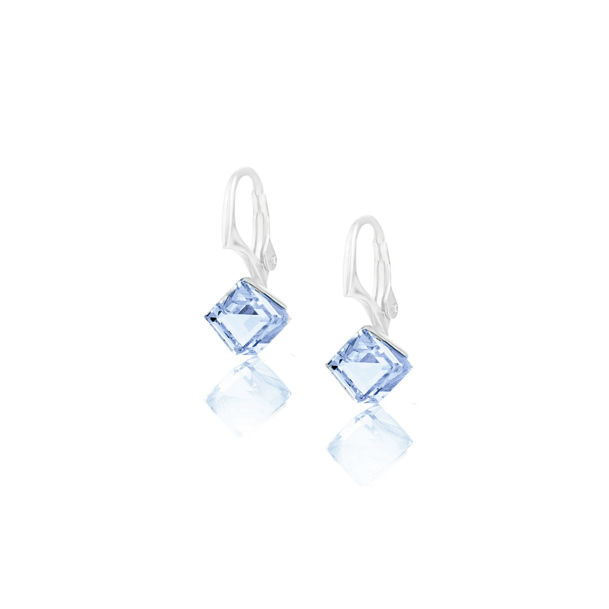 Сребърни обици панта с кристални кубчета 6мм aquamarine