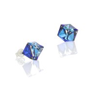 Art.No.bbl48418ovs- Сребърни обици винт с кристални кубчета 8мм bermuda blue от  