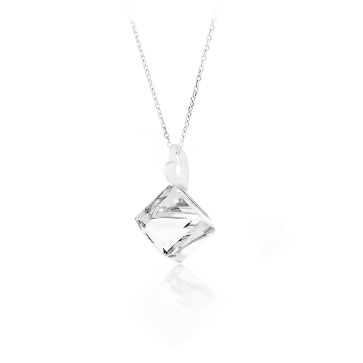 Сребърно колие кристално кубче 8мм crystal