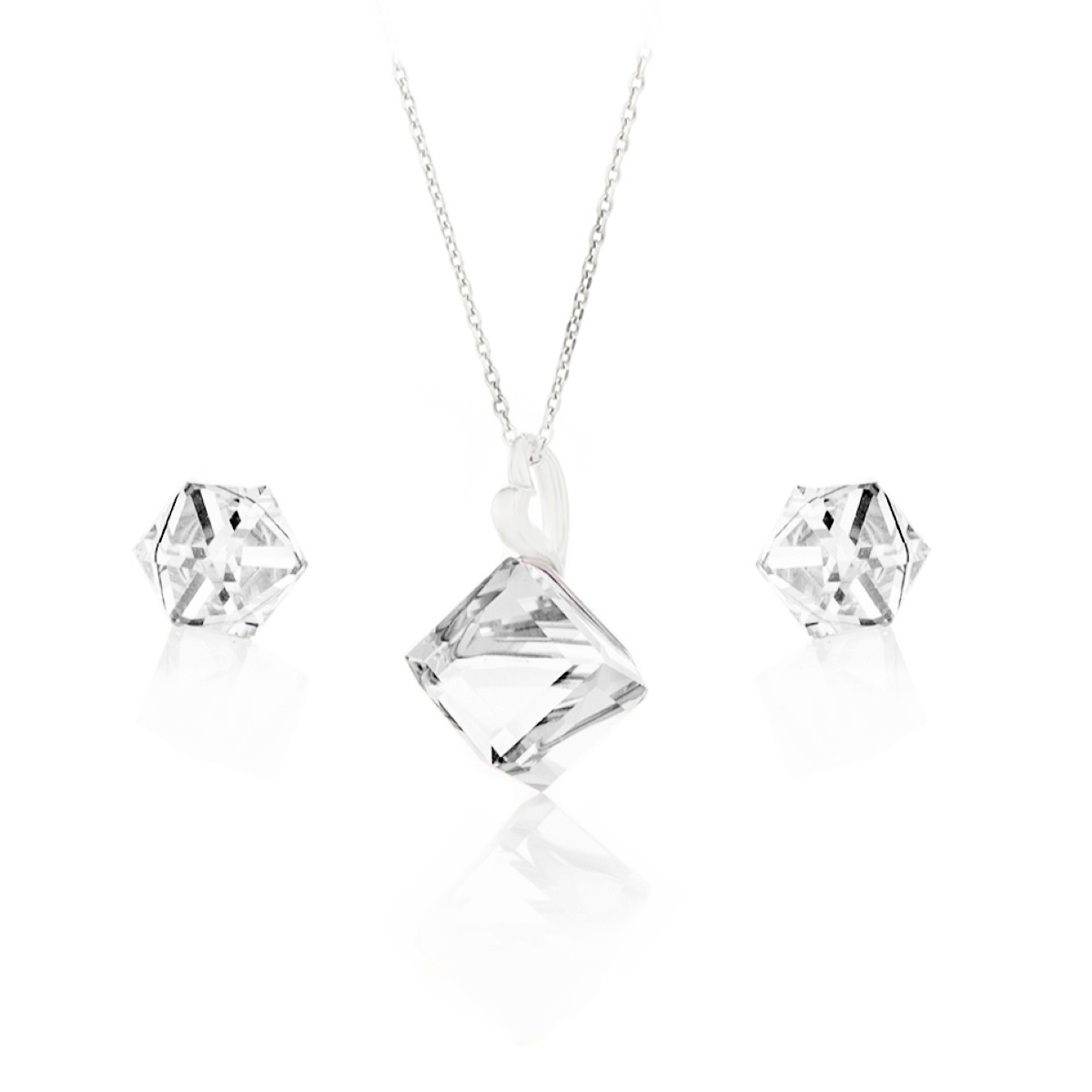 Сребърен комплект кристални кубчета с колие 8мм и обици винт 6мм crystal