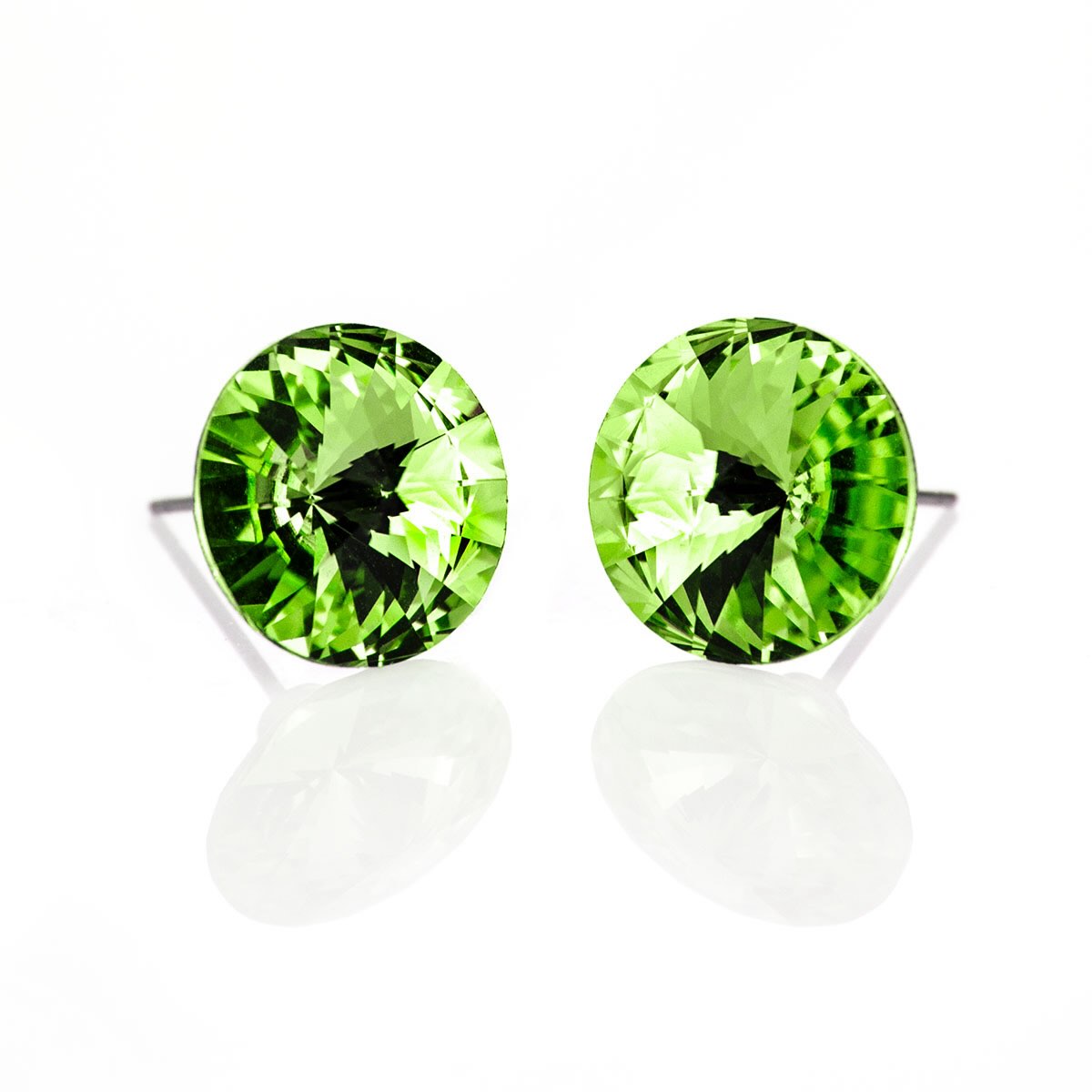 Кристални обици Голяма ривола винт peridot