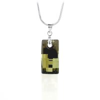 Art.No.irig669620 - Дамско колие с правоъгълен кристал 20мм iridescent green от  