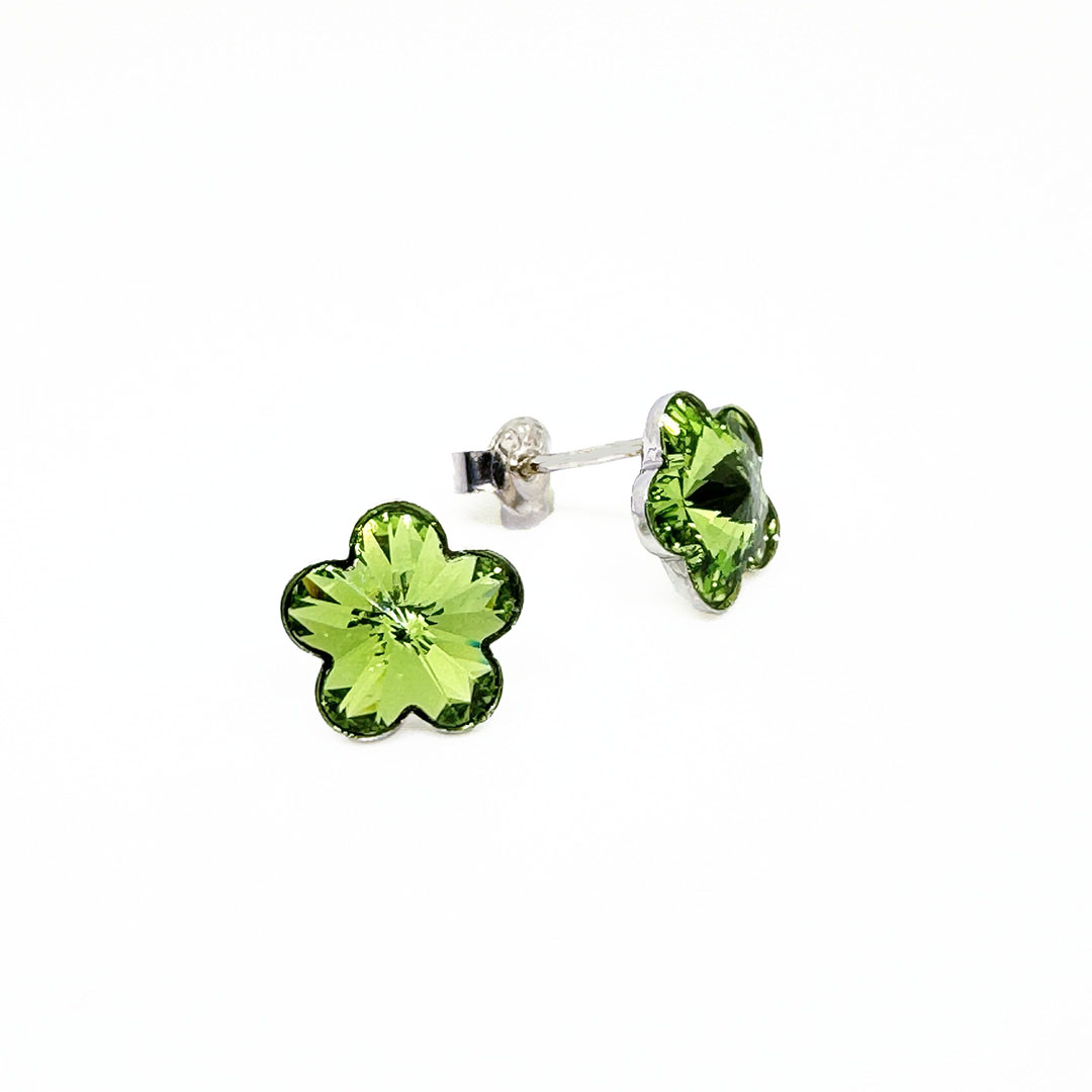 Сребърни обици винт с кристали Цвете 10мм peridot