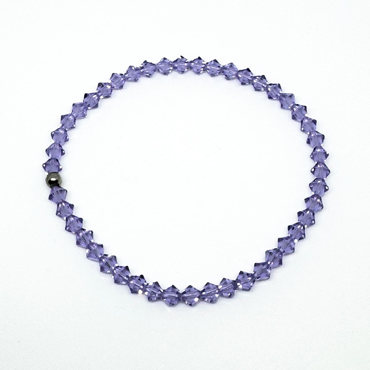 Нежна кристална гривна на ластик violet